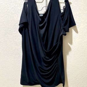 Torrid black cold shoulder ruched top